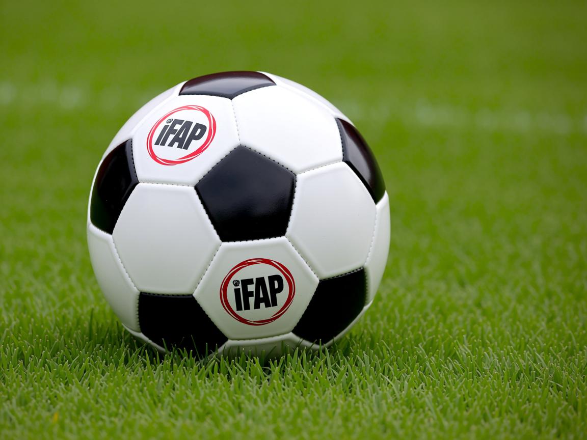 开运体育电脑版-200蝶冠军选手技术动作细节，2021年200米蝶泳决赛  第2张