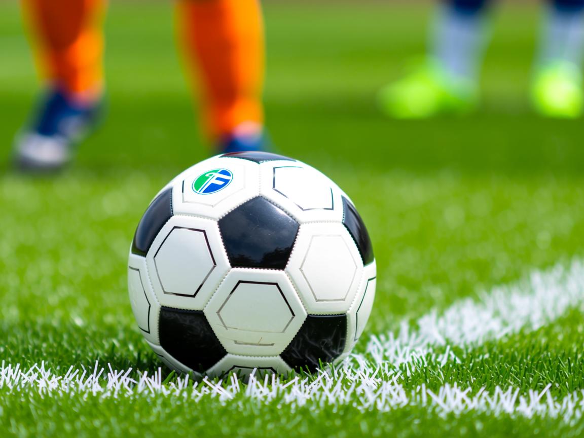 开云体育娱乐-利物浦控球时间占优始终掌握主动，利物浦看球  第3张